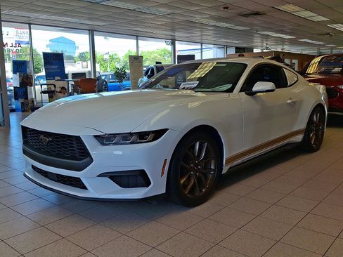 Used 2024 Ford Mustang Premium RWD image 3