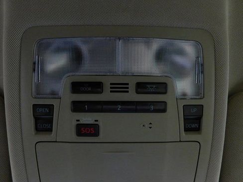 Used 2015 Toyota Highlander Limited image 35