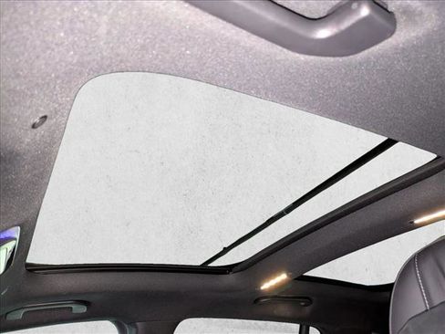 Certified 2023 Mercedes-Benz EQS 580 4MATIC SUV image 17