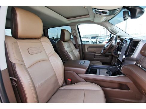 Used 2024 RAM 3500 Limited w/ Towing Technology Group AWD/4WD image 27