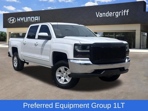 Used 2018 Chevrolet Silverado 1500 LT w/ Trailering Package AWD/4WD image 1