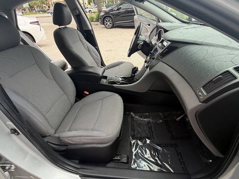 Used 2012 Hyundai Sonata SE FWD image 10