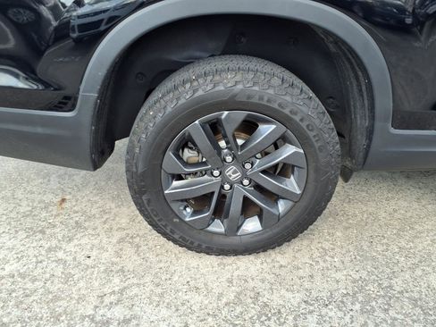 Certified 2025 Honda Ridgeline Sport image 26