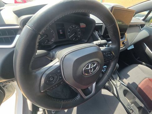 Used 2023 Toyota Corolla SE FWD image 9