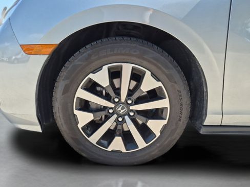 Certified 2025 Honda Odyssey EX-L image 24
