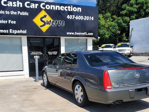 Used 2006 Cadillac DTS w/ Trunk Convenience Package image 13
