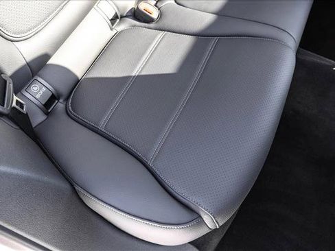 Certified 2026 Mercedes-Benz GLC 300 4MATIC image 30