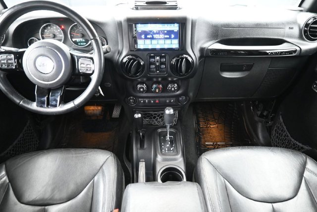 Used 2015 Jeep Wrangler Unlimited Sahara AWD/4WD image 19
