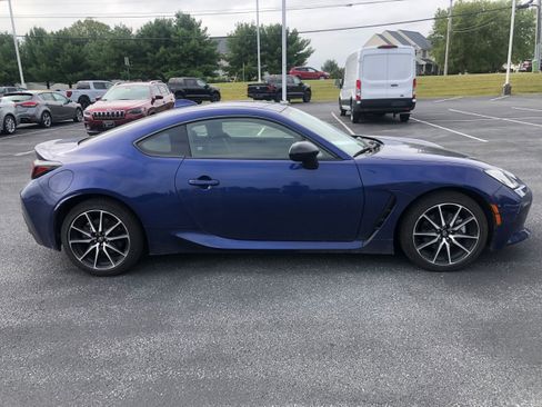 Used 2023 Toyota GR86 image 6