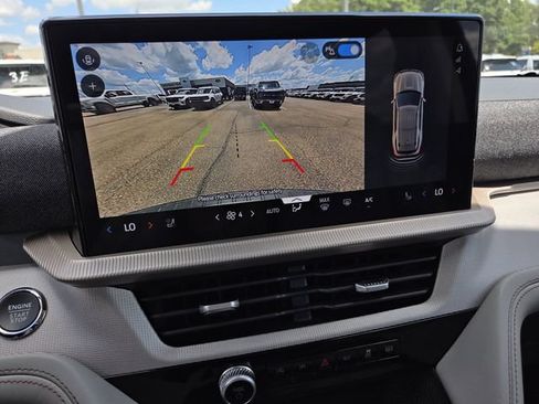 New 2026 Ford Explorer Active RWD image 7