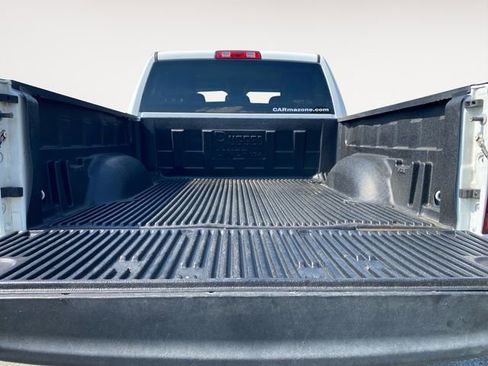 Used 2023 RAM 1500 Tradesman w/ Chrome Appearance Group AWD/4WD image 32