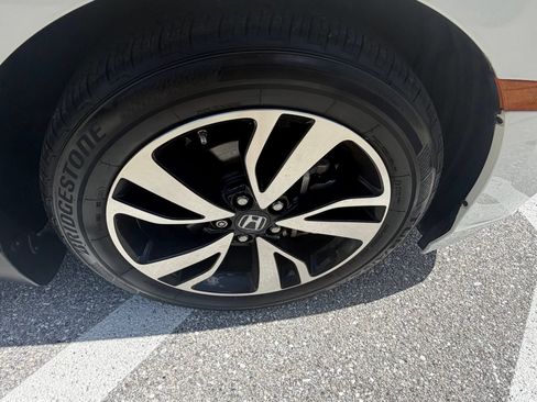 Used 2019 Honda Odyssey Elite image 11