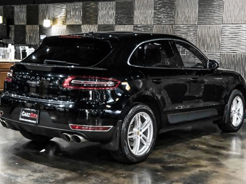 Used 2017 Porsche Macan S image 10