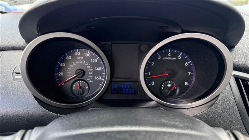 Used 2010 Hyundai Genesis 3.8 RWD image 21