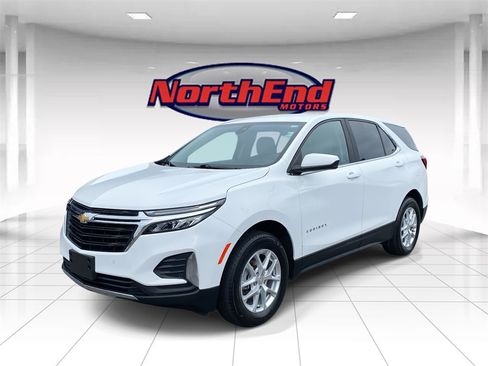 Used 2023 Chevrolet Equinox LT image 3