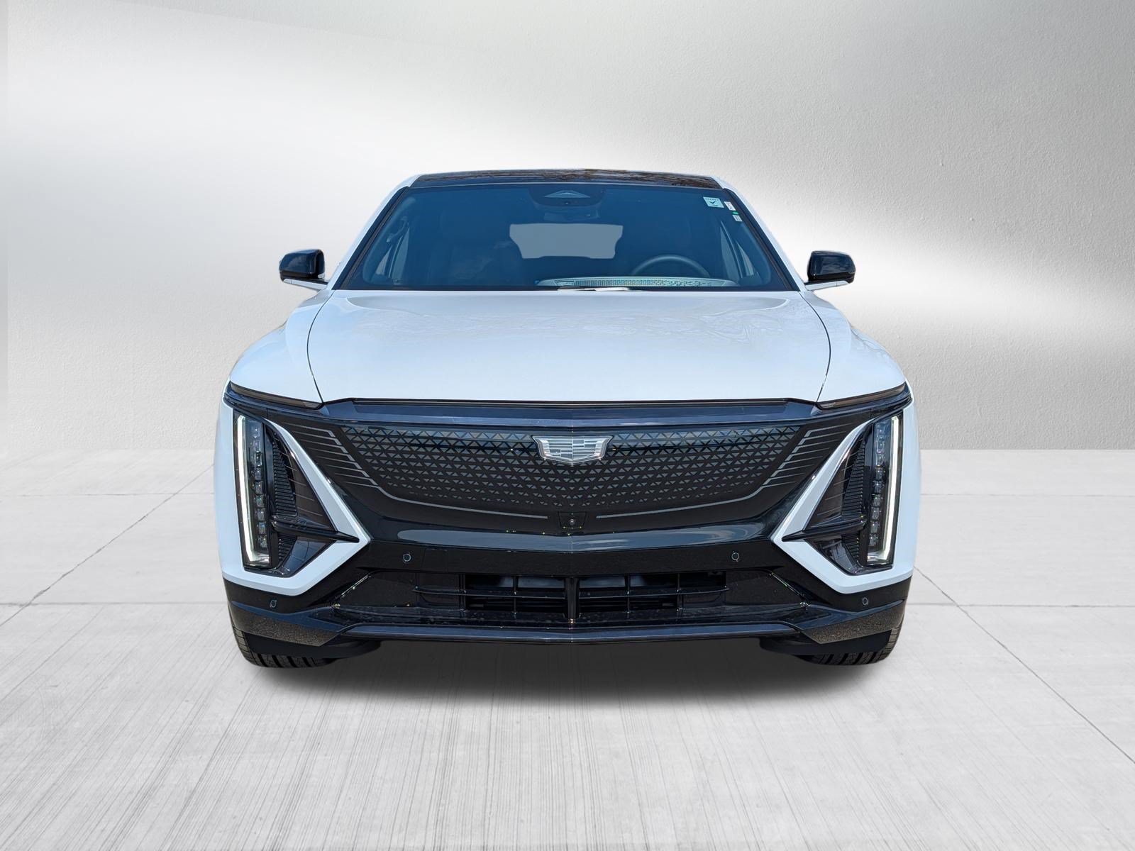 Used 2026 Cadillac Lyriq Sport w/ LPO, Floor Liner Package AWD/4WD image 2