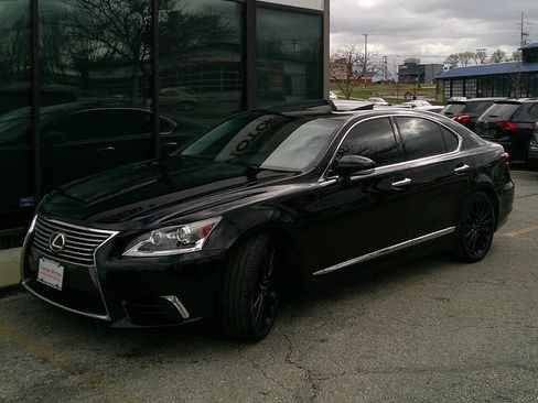 Used 2016 Lexus LS 460 Base AWD 4dr Sedan image 2