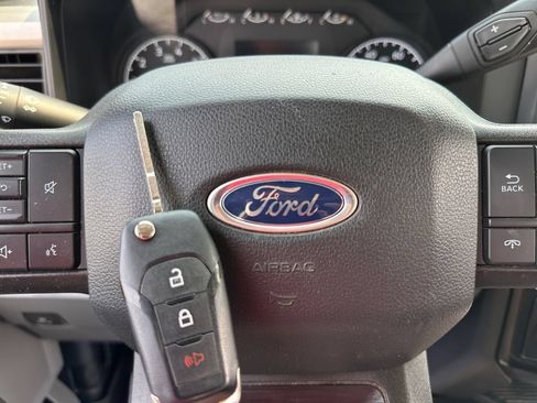Used 2023 Ford F250 XL w/ STX Appearance Package AWD/4WD image 41