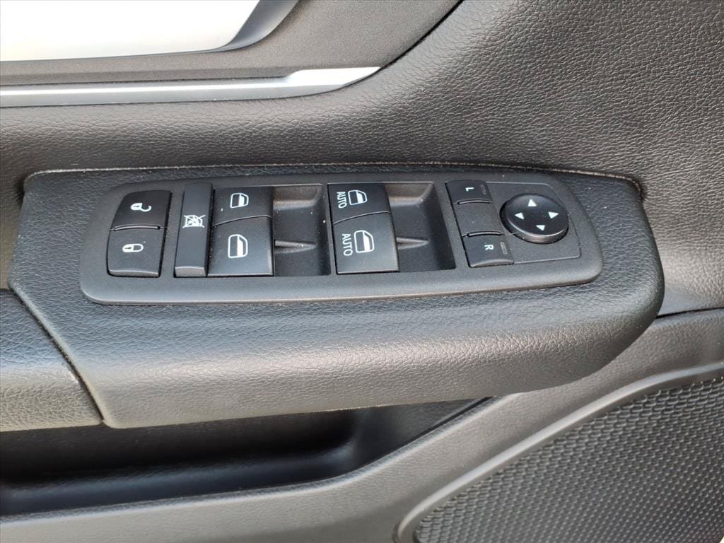 Used 2022 RAM 1500 Big Horn AWD/4WD image 25