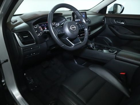 Certified 2023 Nissan Rogue SV w/ SV Premium B Package AWD/4WD image 20