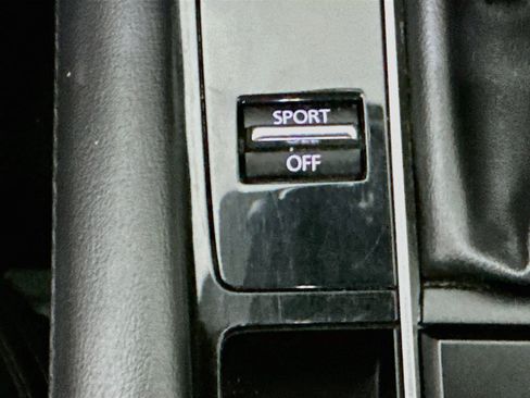 Used 2024 MAZDA MAZDA3 s FWD image 26
