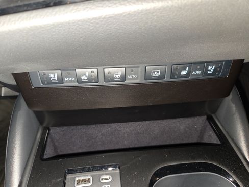 Certified 2025 Lexus ES 350 F Sport image 23