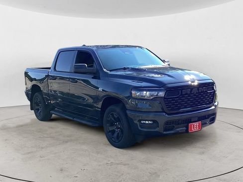 New 2026 RAM 1500 Express AWD/4WD image 8