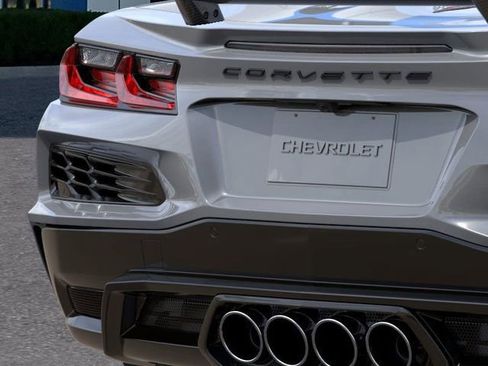 New 2025 Chevrolet Corvette Z06 w/ Z07 Performance Package image 14