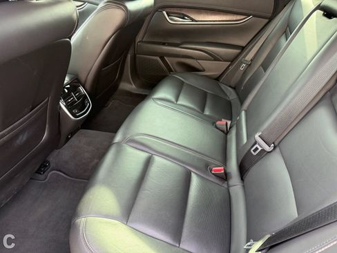 Used 2018 Cadillac XTS Luxury AWD/4WD image 11