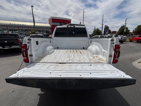 Used 2021 RAM 2500 Laramie w/ Body Color Bumper Group AWD/4WD image 11