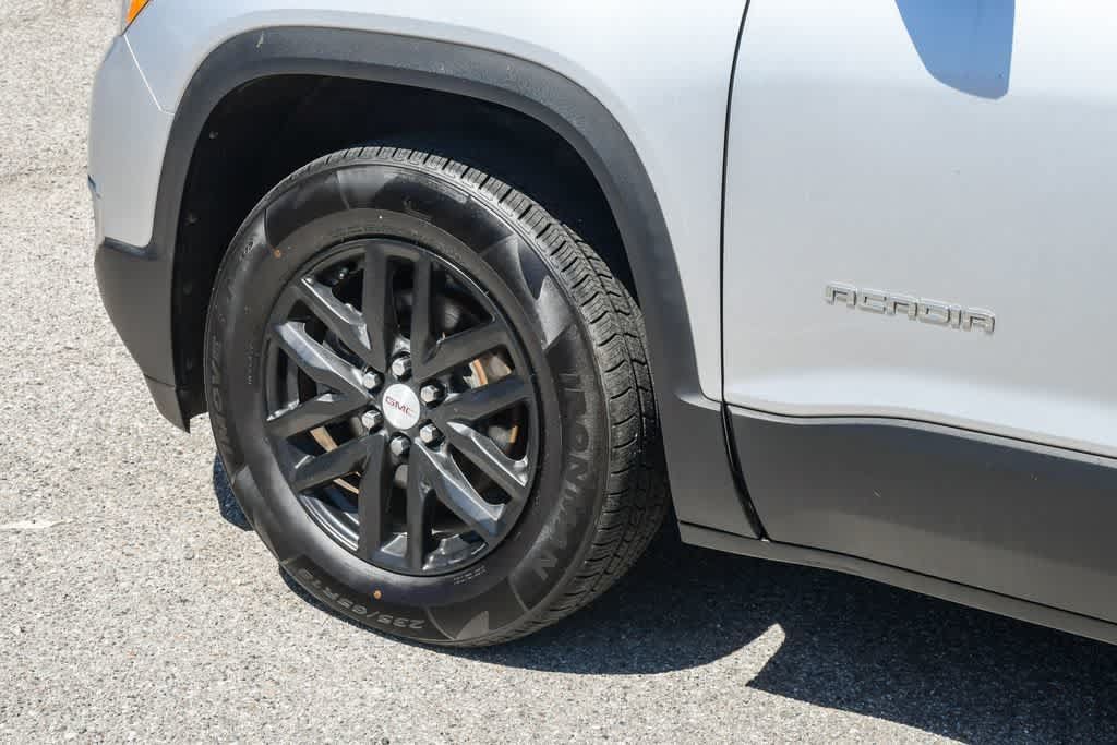 Used 2018 GMC Acadia SLT FWD image 10