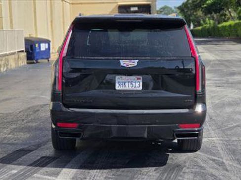 Used 2023 Cadillac Escalade ESV Sport w/ LPO, ONYX Package image 6