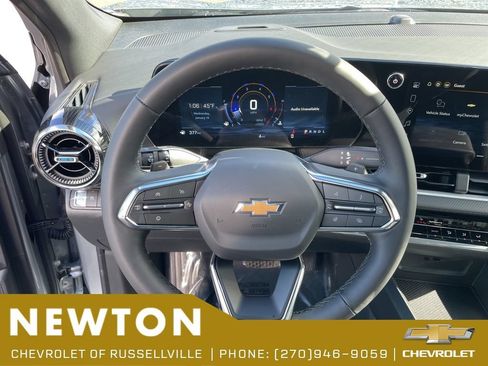 New 2026 Chevrolet Equinox LT FWD image 13