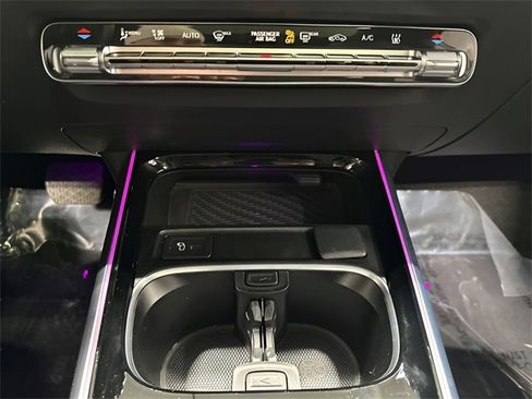 Certified 2023 Mercedes-Benz EQB 300 4MATIC image 27