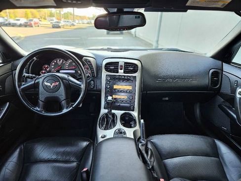 Used 2005 Chevrolet Corvette Coupe w/ Preferred Equipment Group image 15