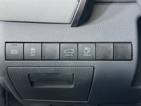 Used 2023 Toyota Camry LE image 17