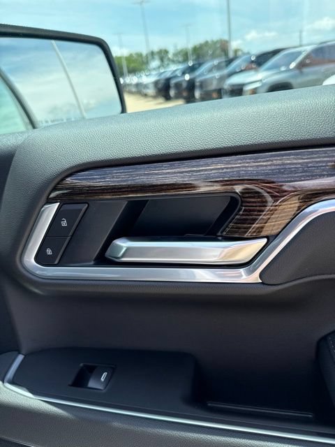 New 2026 GMC Sierra 1500 SLE w/ Preferred Package AWD/4WD image 18