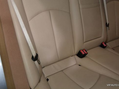 Used 2008 Mercedes-Benz E 320 BlueTEC Sedan image 26