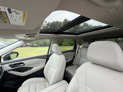 Certified 2023 Nissan Rogue SL w/ SL Premium Package FWD image 25