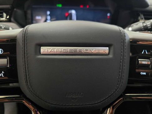 Used 2026 Land Rover Range Rover Velar Dynamic SE AWD/4WD image 23