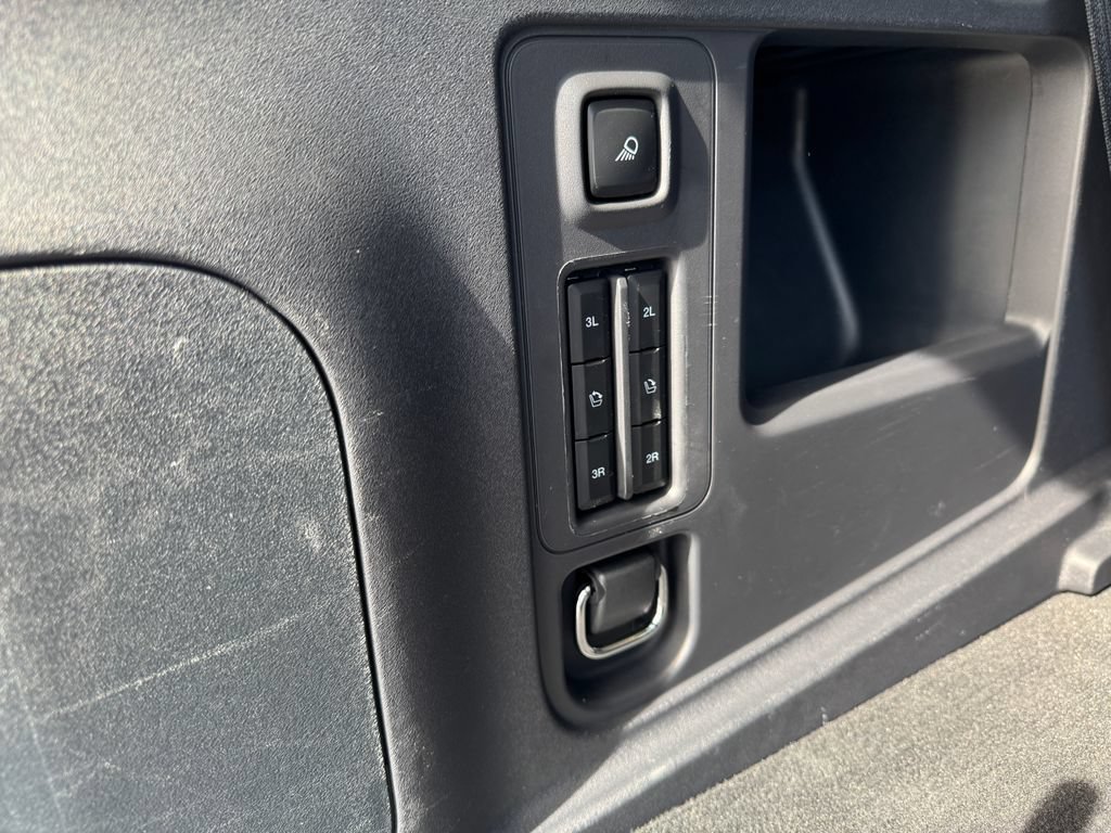 Used 2025 Ford Expedition Active AWD/4WD image 13
