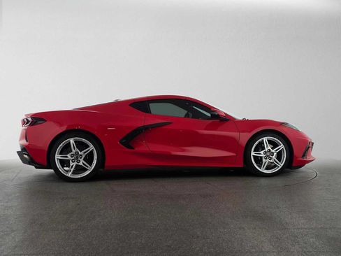 Used 2024 Chevrolet Corvette Stingray Coupe w/ 1LT RWD image 2
