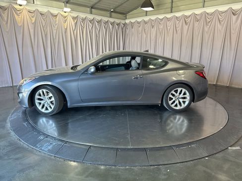 Used 2014 Hyundai Genesis 2.0T RWD image 5