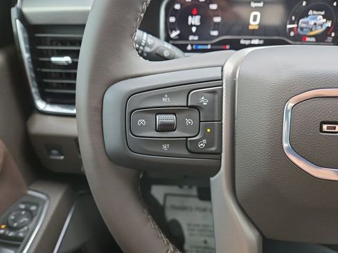 New 2025 GMC Sierra 3500 Denali w/ Technology Package image 18