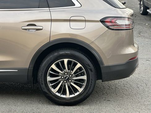 Used 2021 Lincoln Nautilus FWD w/ Equipment Group 101A image 31