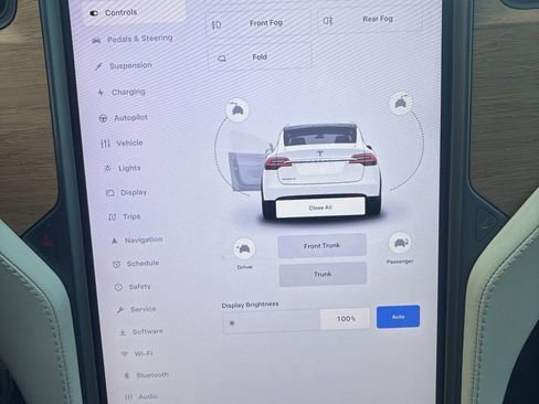 Used 2020 Tesla Model X Long Range image 21