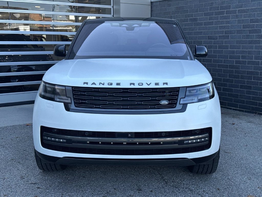 Certified 2023 Land Rover Range Rover SE AWD/4WD image 2