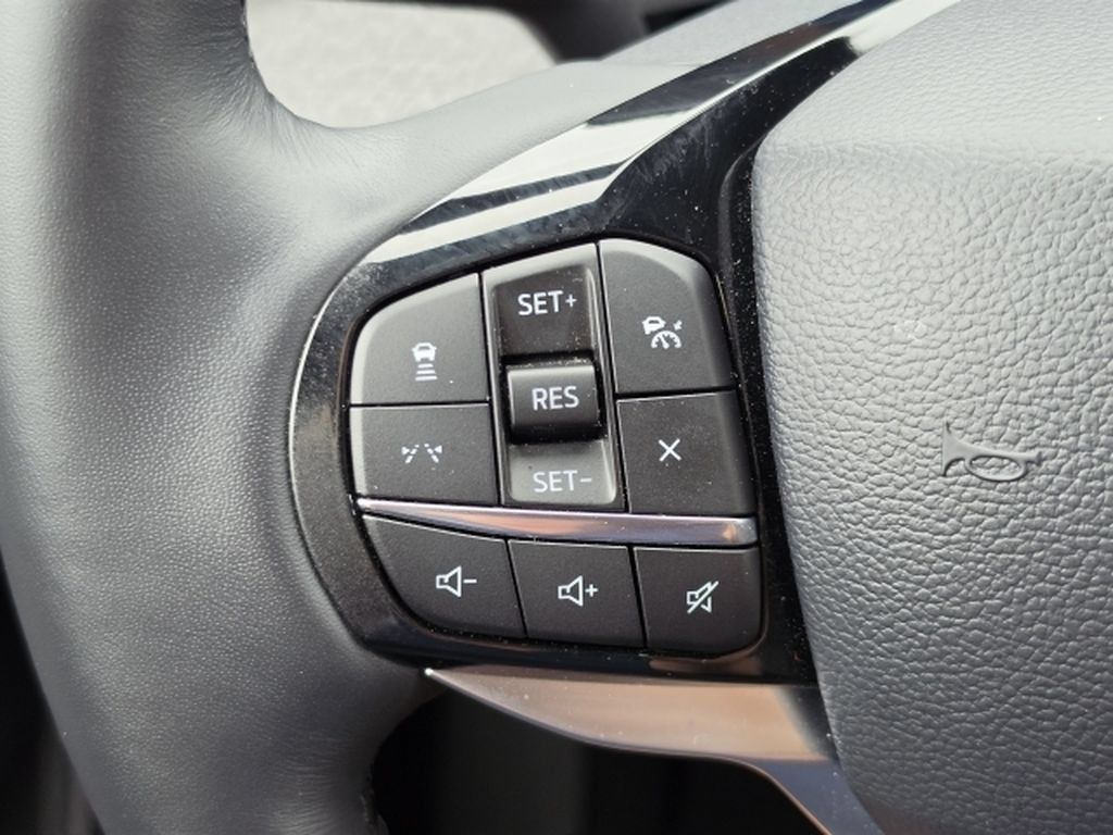 Used 2025 Ford Explorer Platinum AWD/4WD image 20