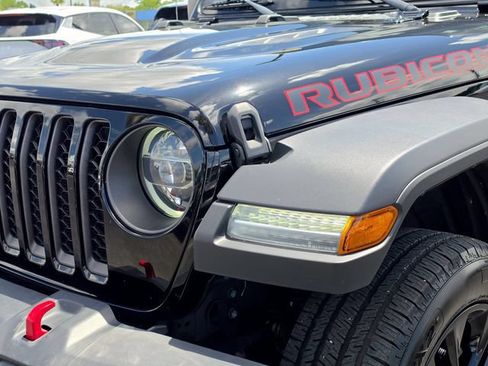 Used 2022 Jeep Gladiator Rubicon w/ LED Lighting Group AWD/4WD image 18