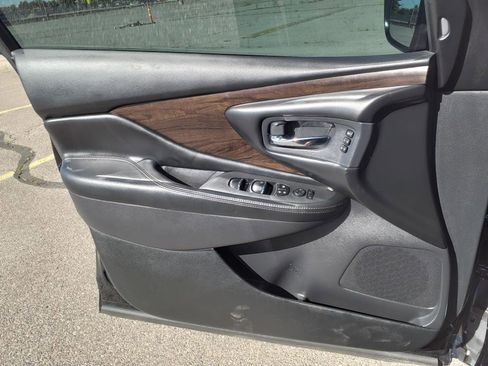 Used 2022 Nissan Murano Platinum w/ Cargo Package image 21